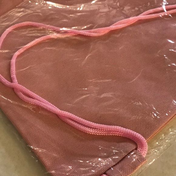 NWT Soccer string strap backpack in pink - Picture 4 of 6